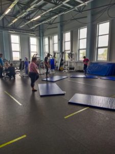 Приглашаем на занятия в тренажерном зале Ледового Дворца
